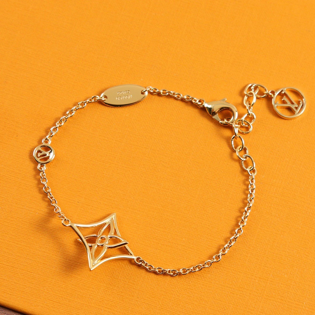 02B8C6A8-0698-4DCC-AEA0-C73584877086