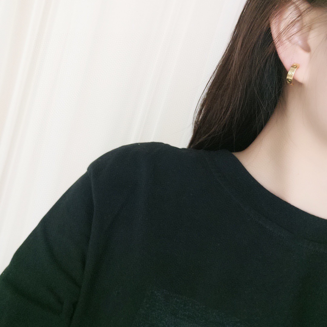 B728532A-14FE-4FC3-A935-4C50622B8B13