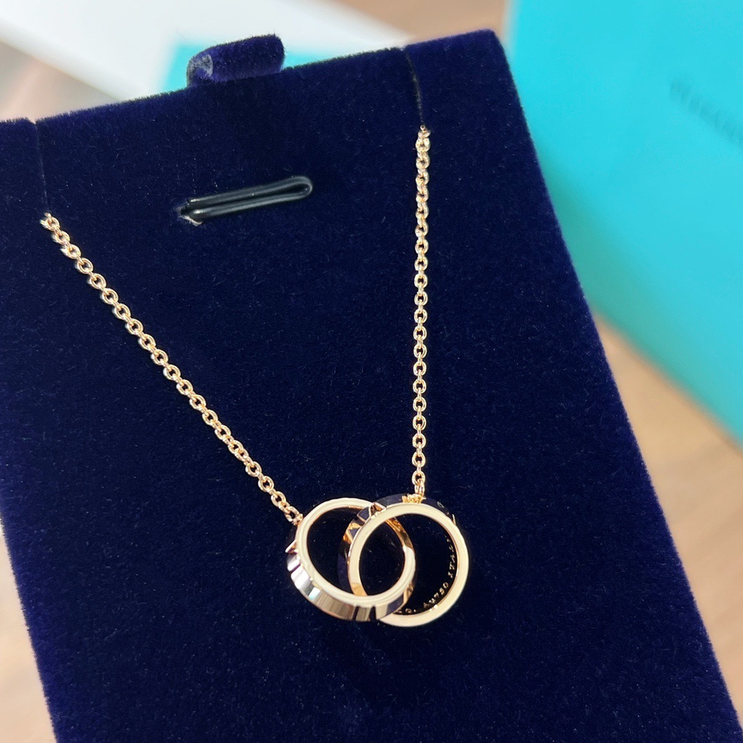 C52EDC26-EB15-4BED-BAF3-C4B6274151B6