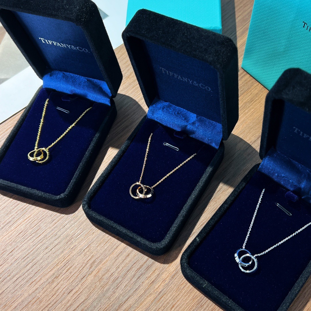 F847BB82-AEE1-4F21-85DA-908171716663