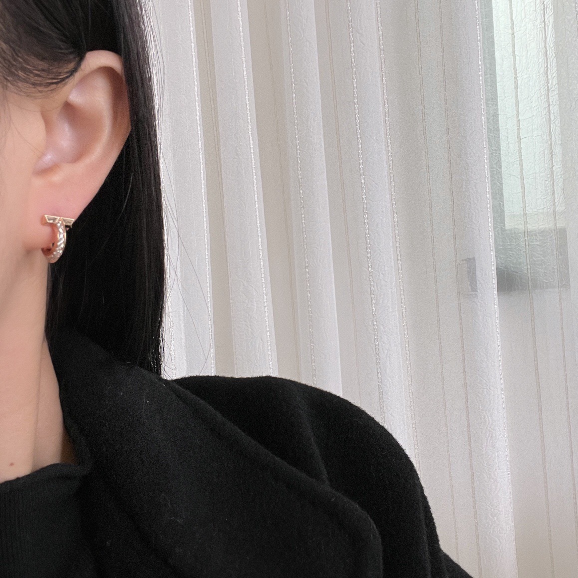 FE08EB5A-C087-4ED1-901C-289B375BB175