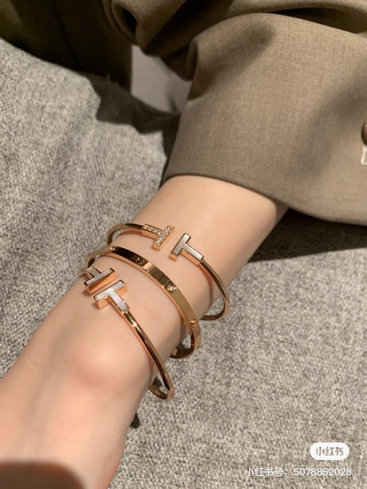 7E44068B-5DF7-408E-BAAC-C432579D8FC4