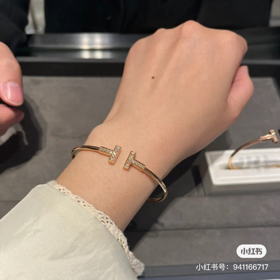 31956F9C-0C25-4E16-9D30-AF17554467EF