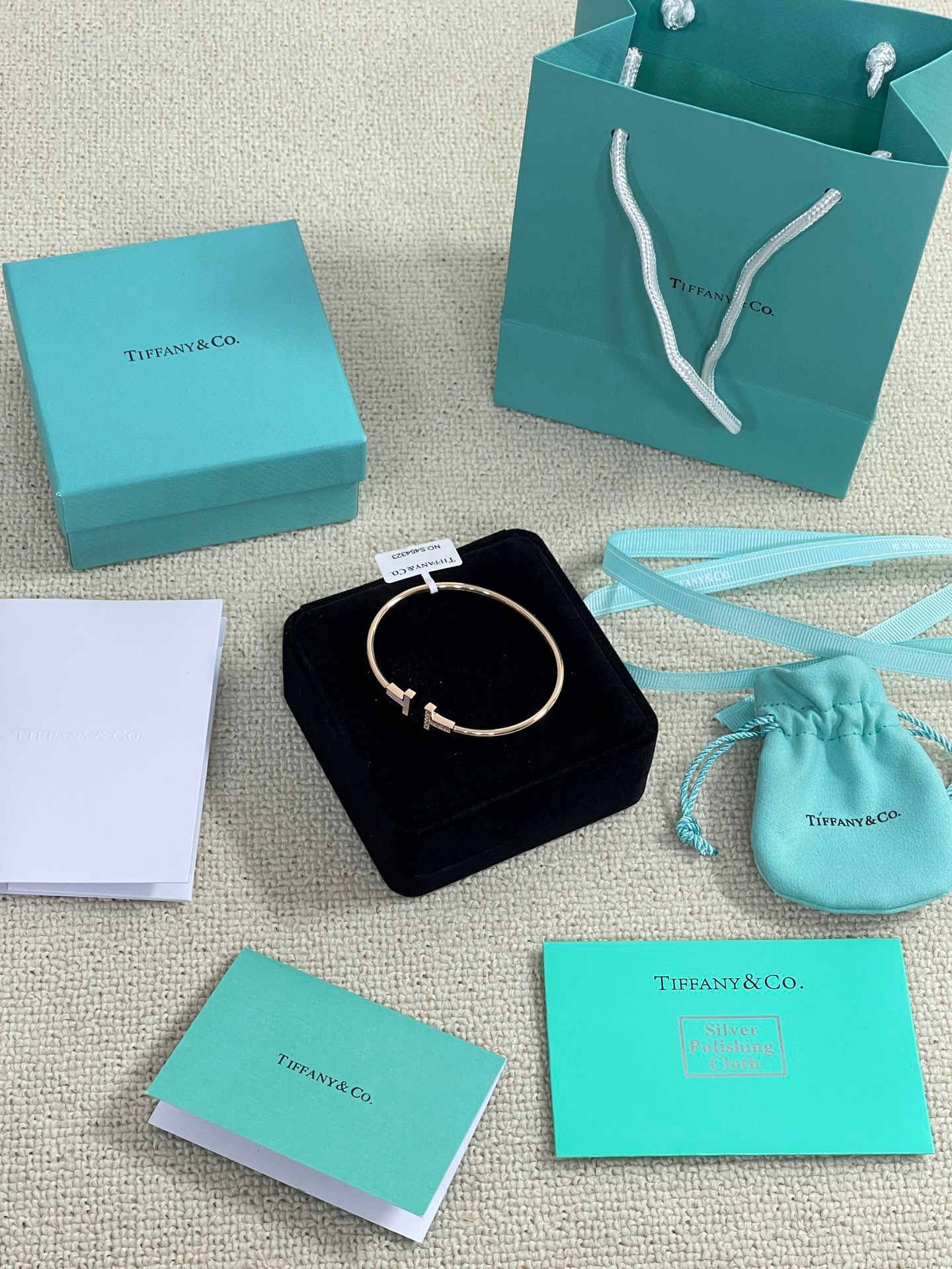 48061590-CB26-4D1D-B27E-DB345D4774DF