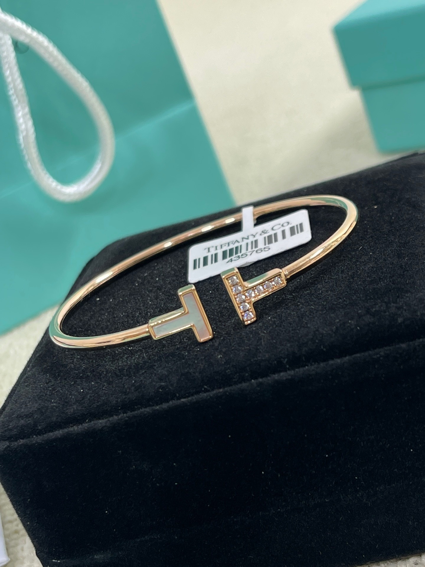 A0B54586-5C7E-4E9B-8981-AC83E2AEE90B