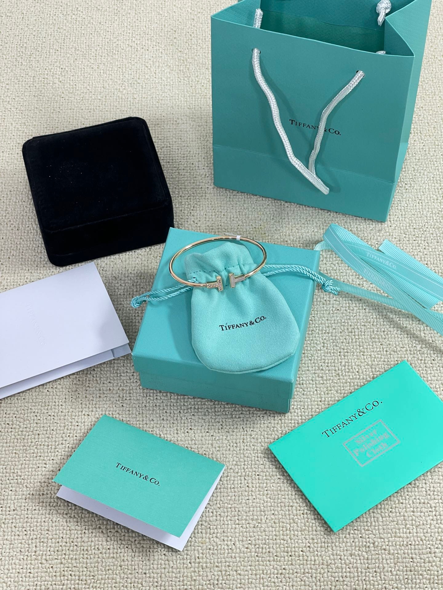 DA985720-8AFD-4003-9196-3EF122CA5E89