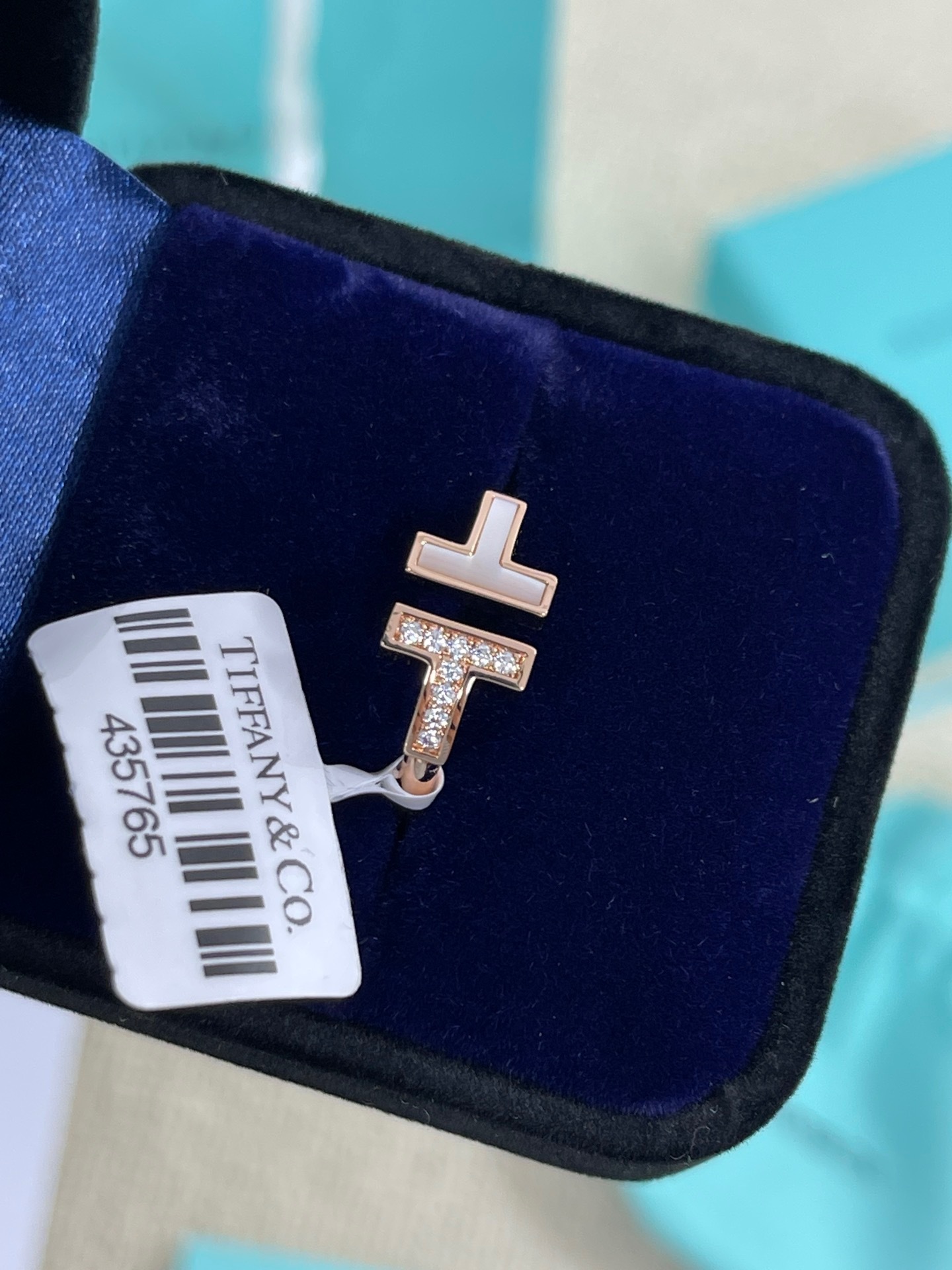 3815F52D-05AC-44DC-9DEE-8DFCAB1FE10E