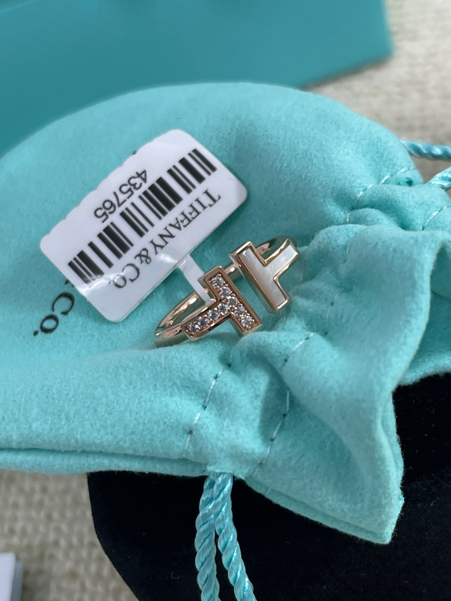 84360EA7-D142-42B2-A3AC-EEAF618BE3D9