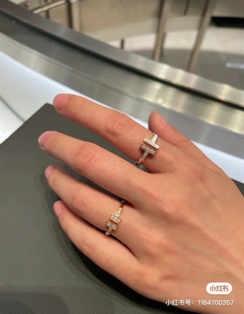 09C6AC4E-DFCC-42D1-BE0F-13121E48CB4C