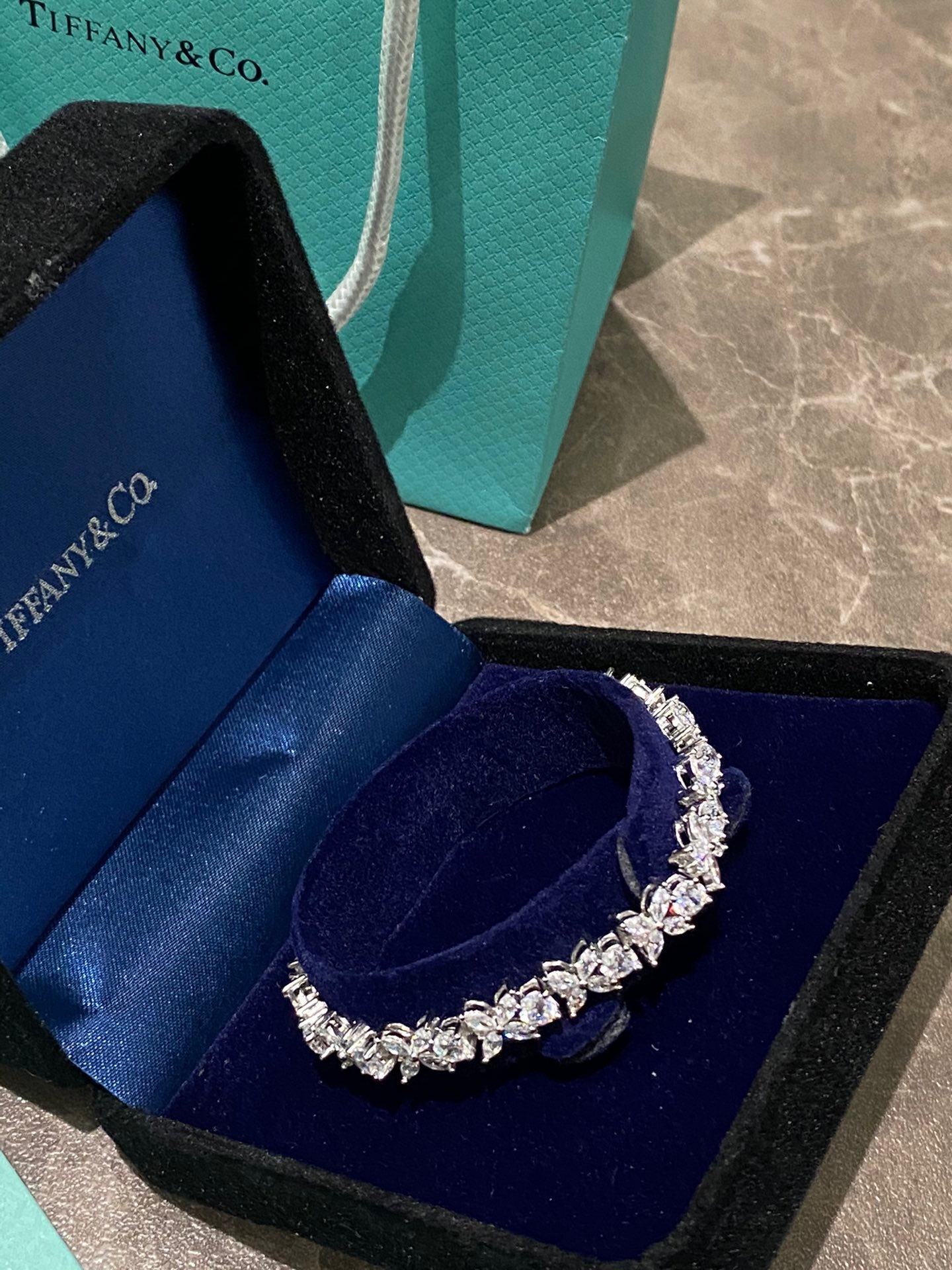 F50460B8-3B97-4C0C-A502-DECC9D158859