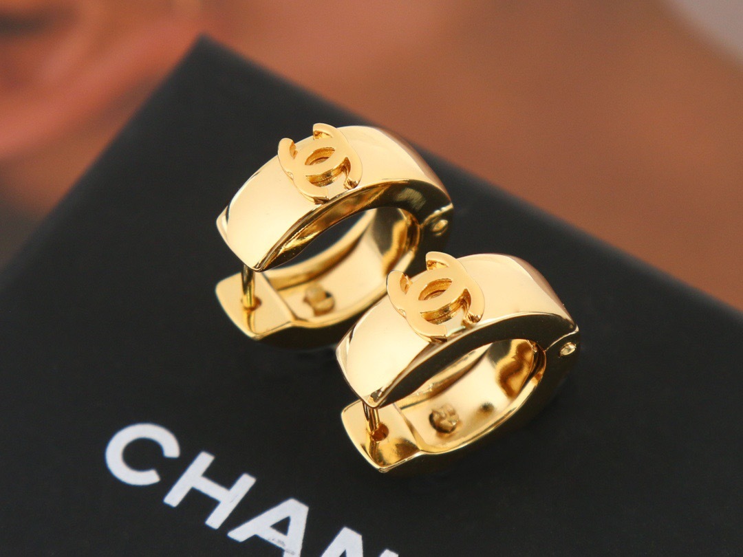 55DBB598-85C0-49F7-86F0-991529166991