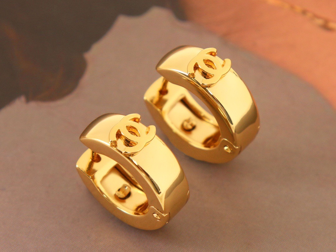 81DE6B11-2EF6-44C8-810D-8DCAC4EF50C4