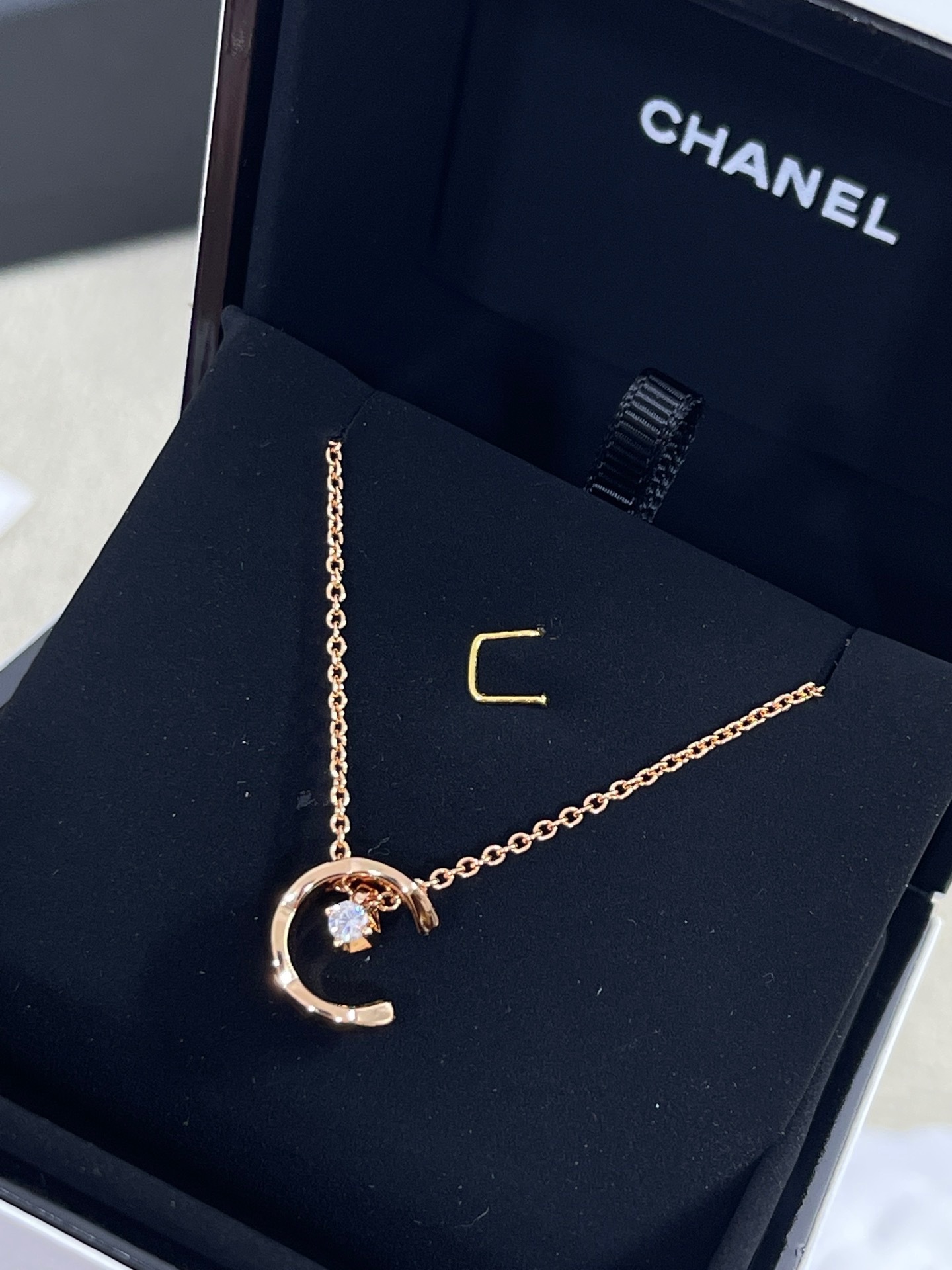 3739AF9D-E3A9-4343-8F3A-8B229D799264