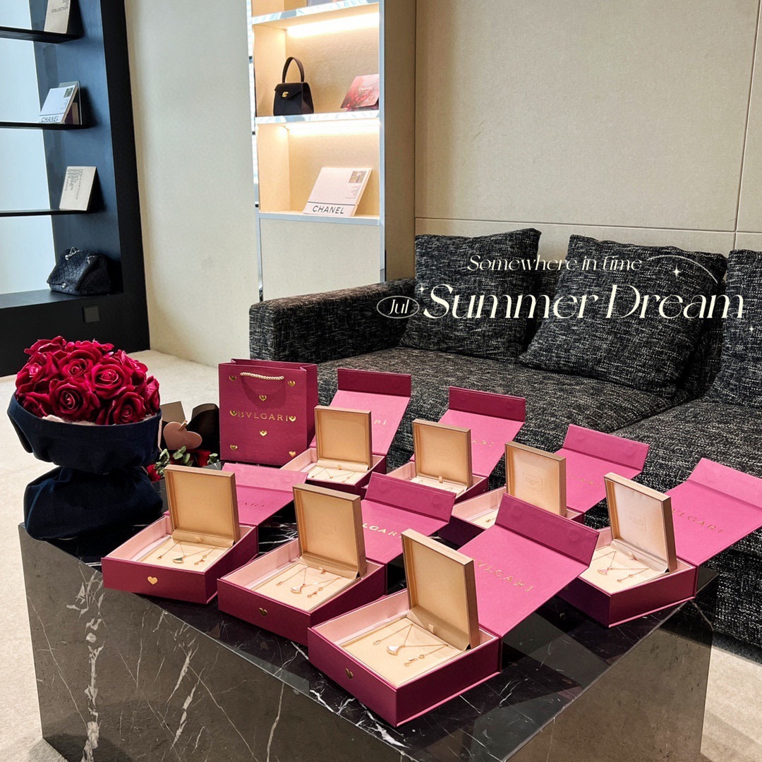 BB415DF8-4D8B-4175-BB99-584ADFC8168E