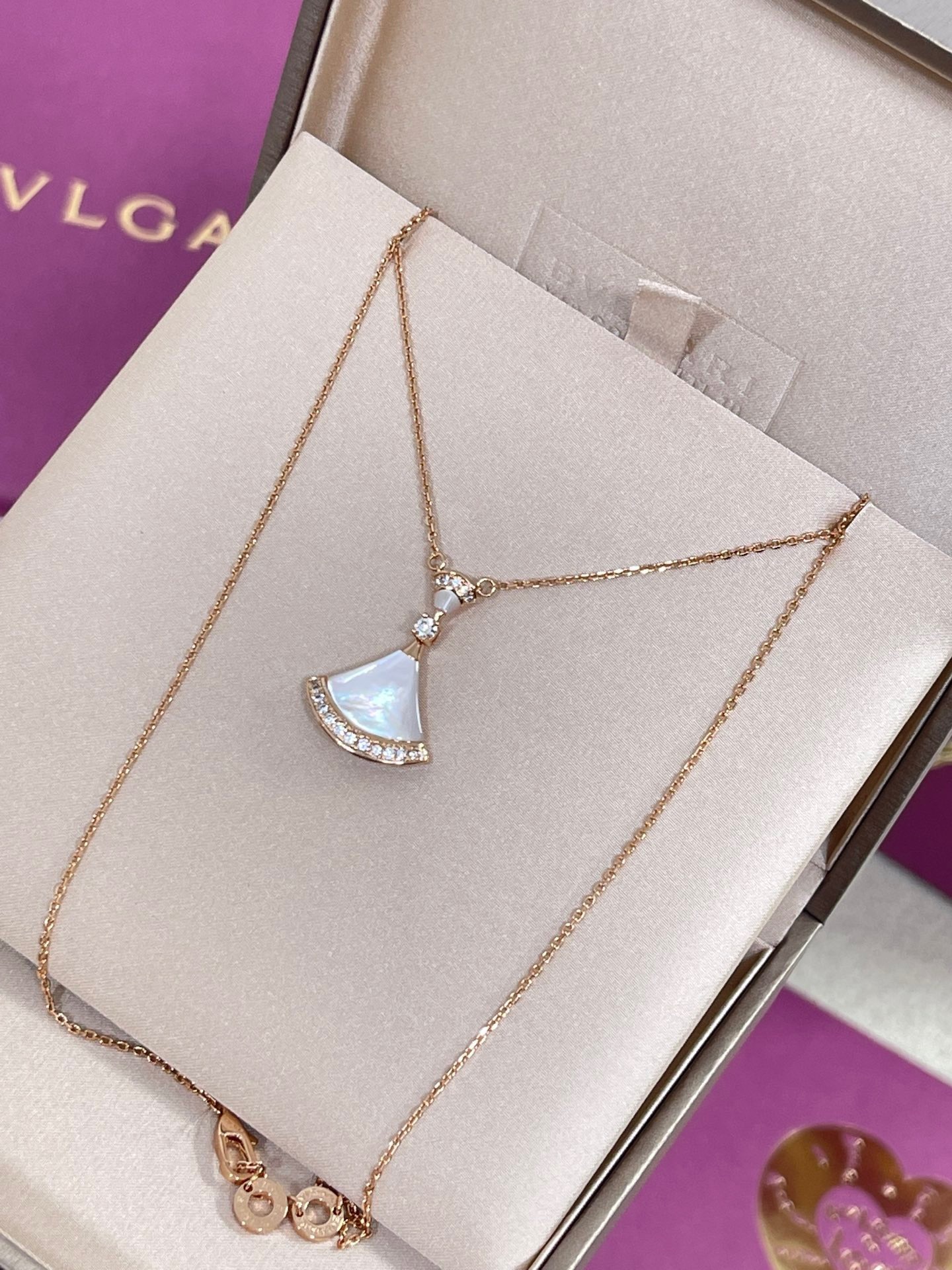 451EFBCF-4A48-4FBD-B728-DC24E59A62FC