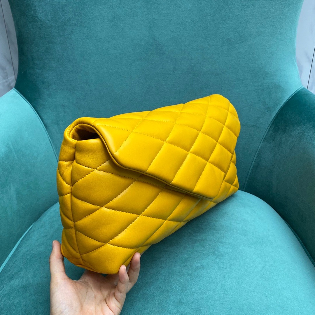 2692F7AA-0019-4F9A-8295-93E7BAF71782