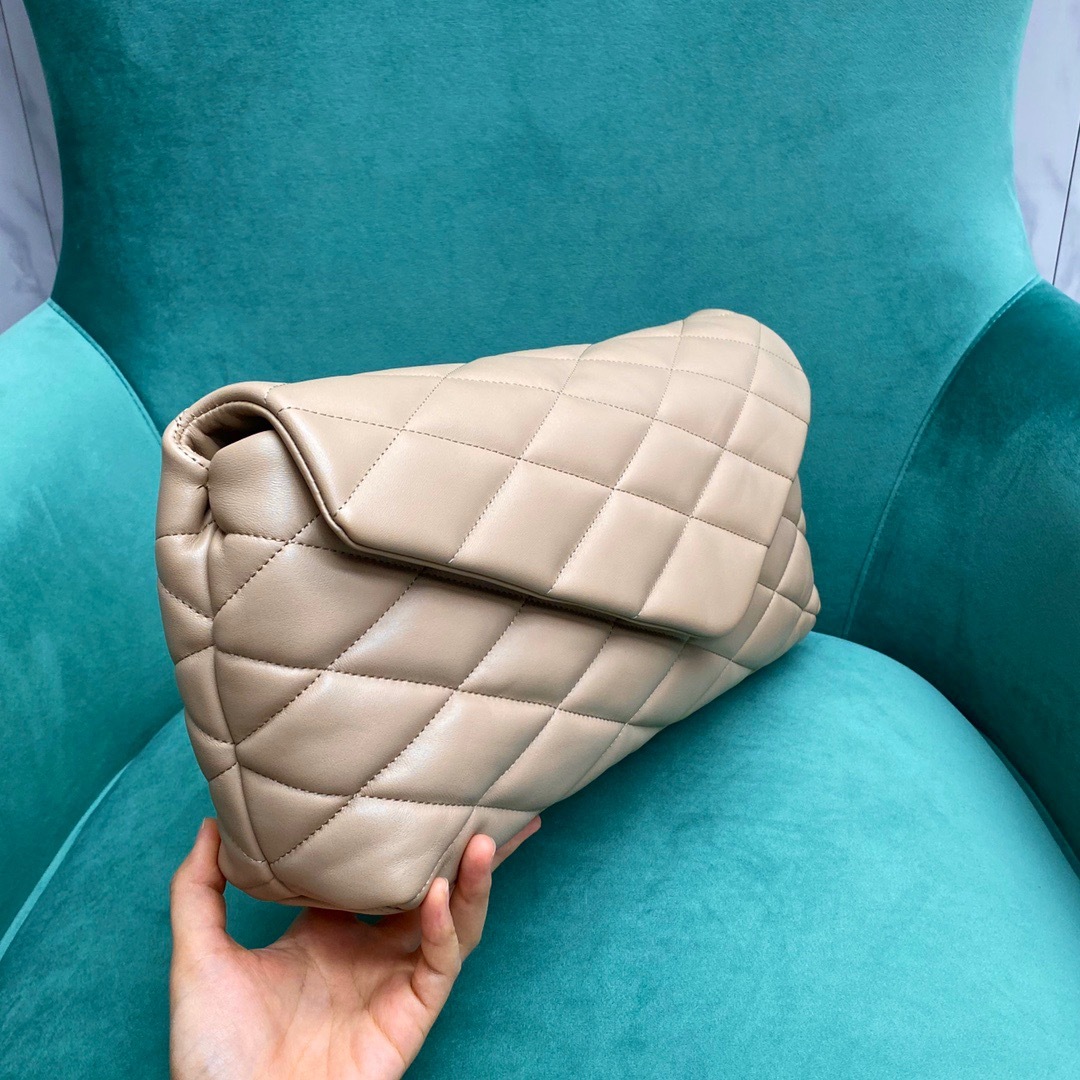 2E9B63EF-E806-438D-9DBC-F2EEACB40B7F