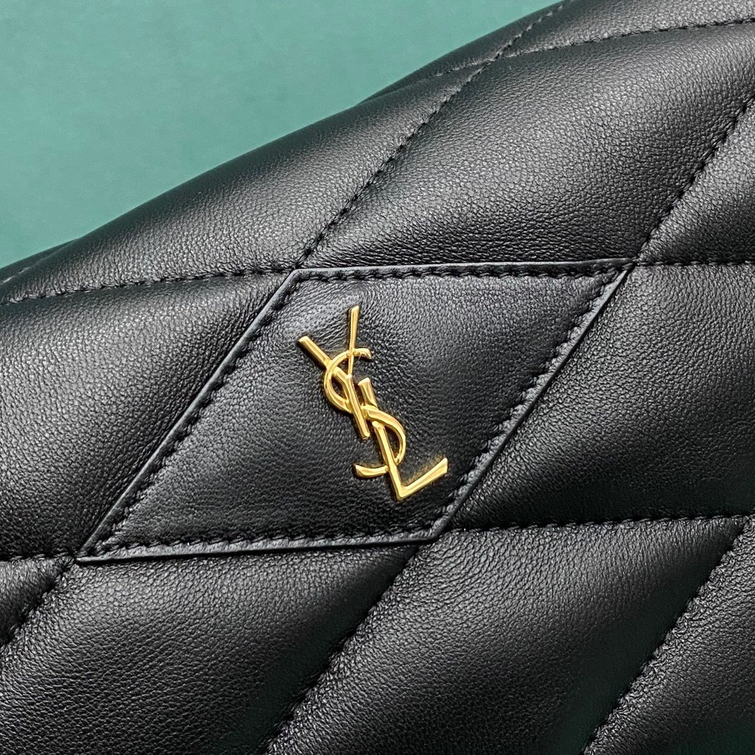 B965D848-7E12-4FB1-807B-5ABDF4C77173