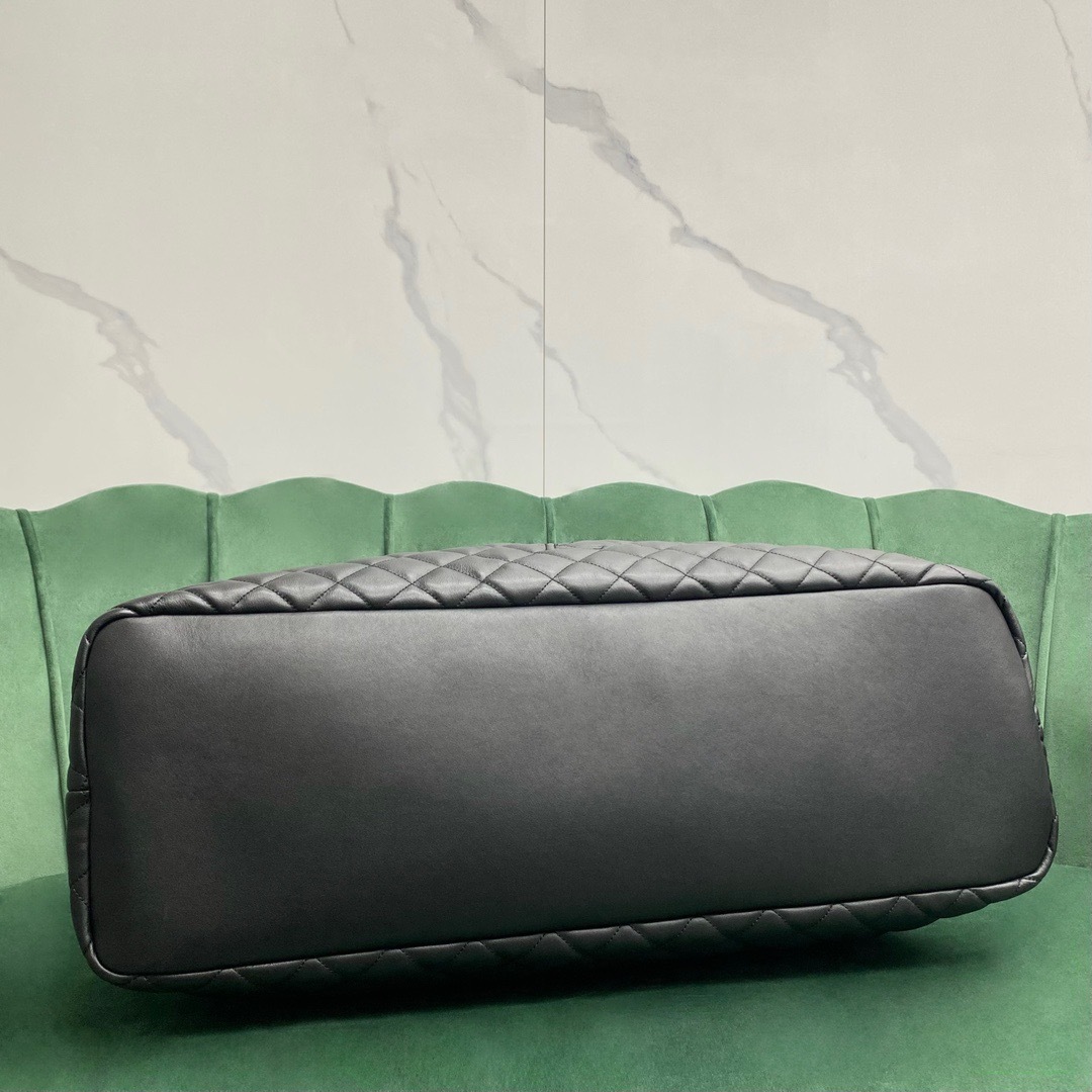 C0821CF4-B009-4A12-8788-23E462BF78E3