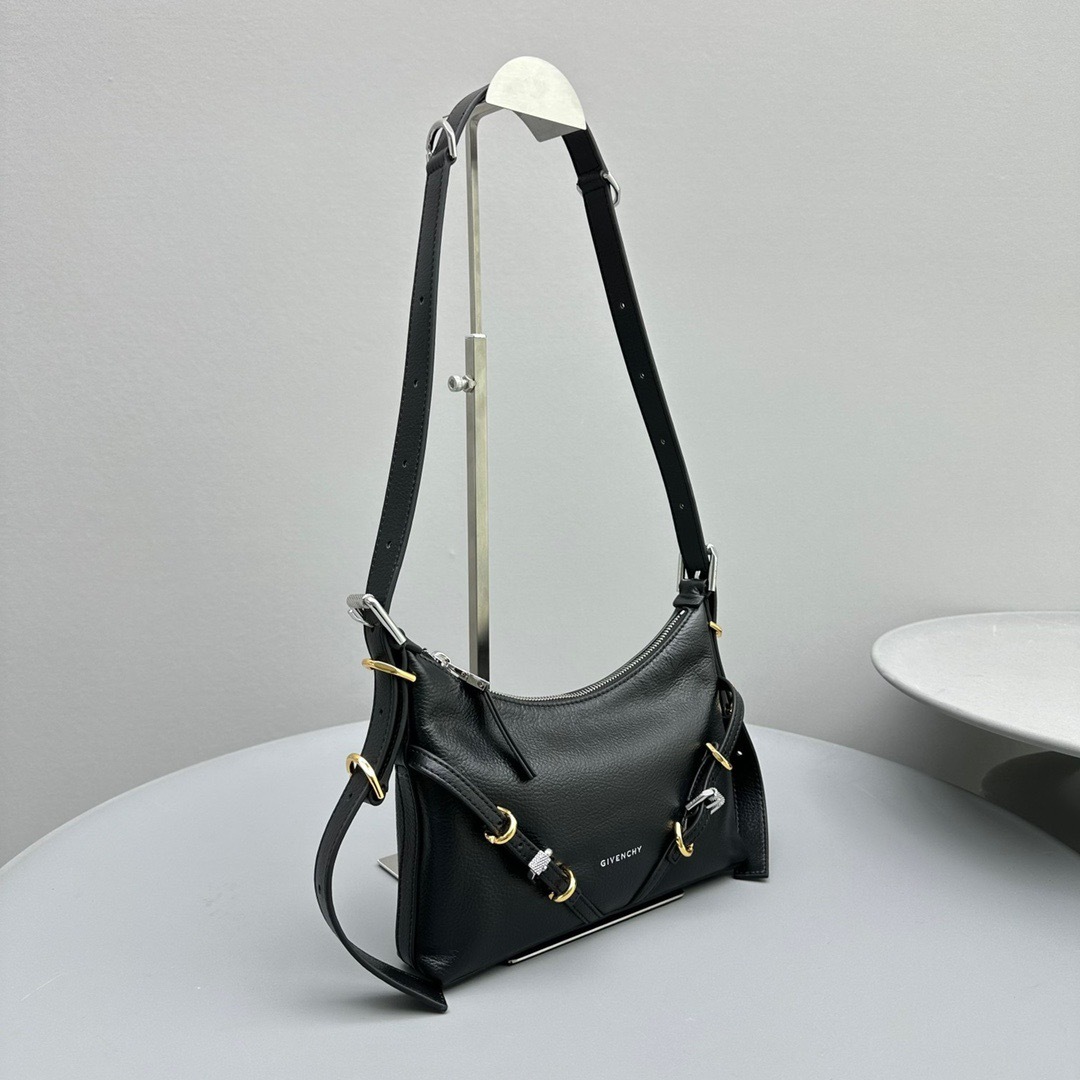 C3EDFC56-724C-4306-9AC8-D84356D57935