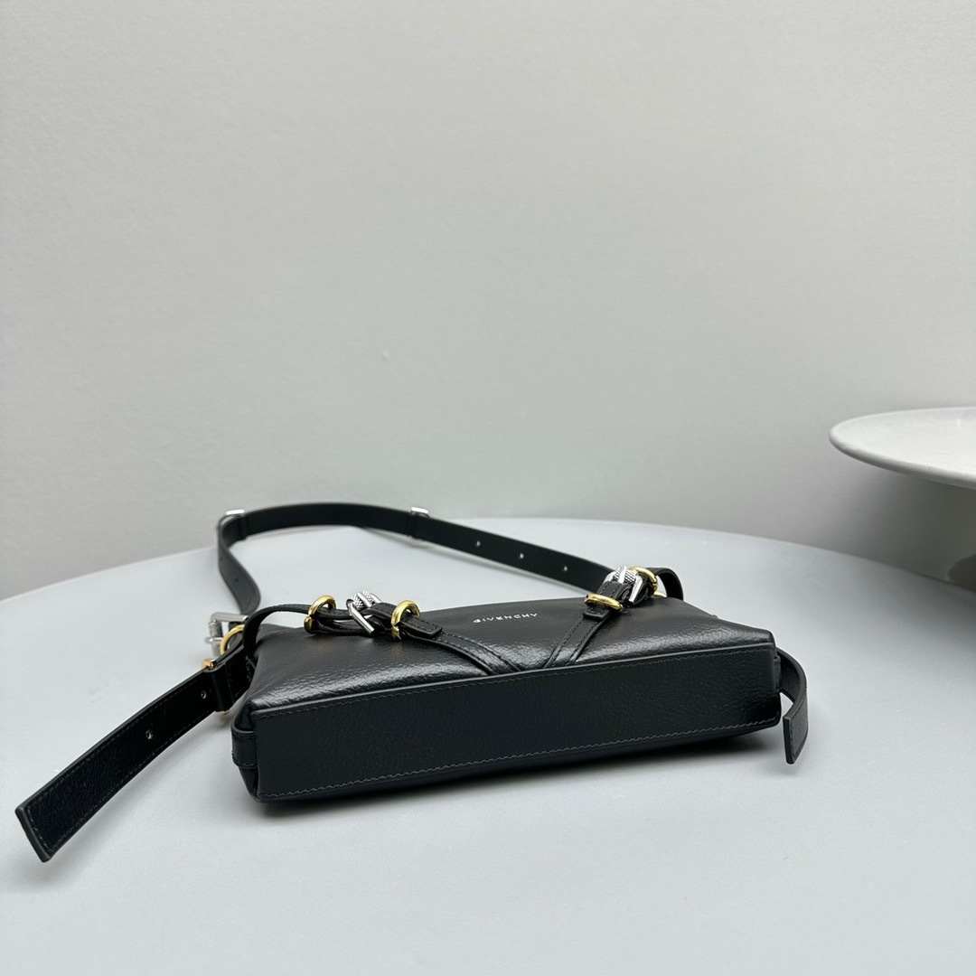 8895A1BC-935C-421A-BF4A-F4002847B021