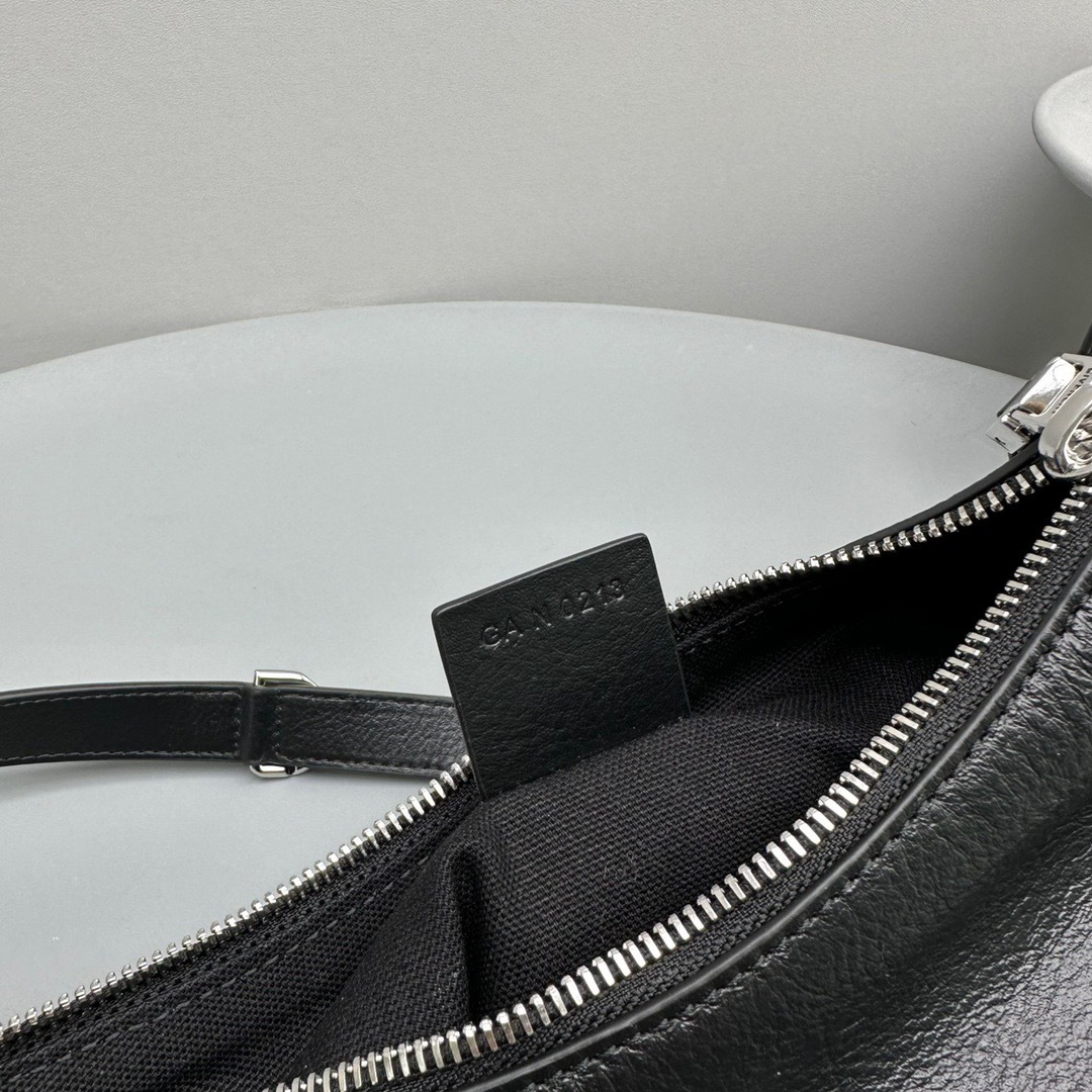 71FF9298-3288-4245-ABA4-256C6EED4011