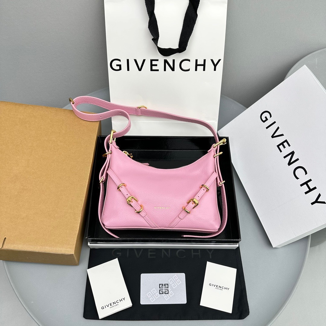 C9951B6C-D9B4-43F6-90DD-41BE4010C7E7