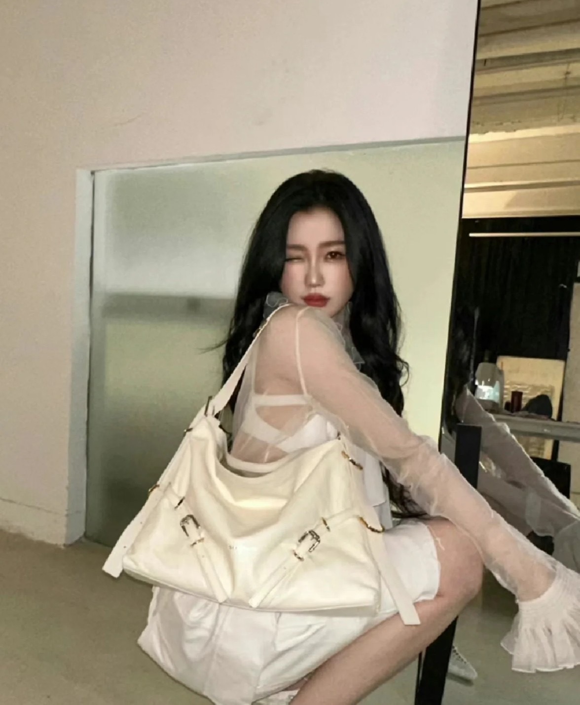 29E490EB-AAAF-4126-91DA-87F7C8F1D2C1