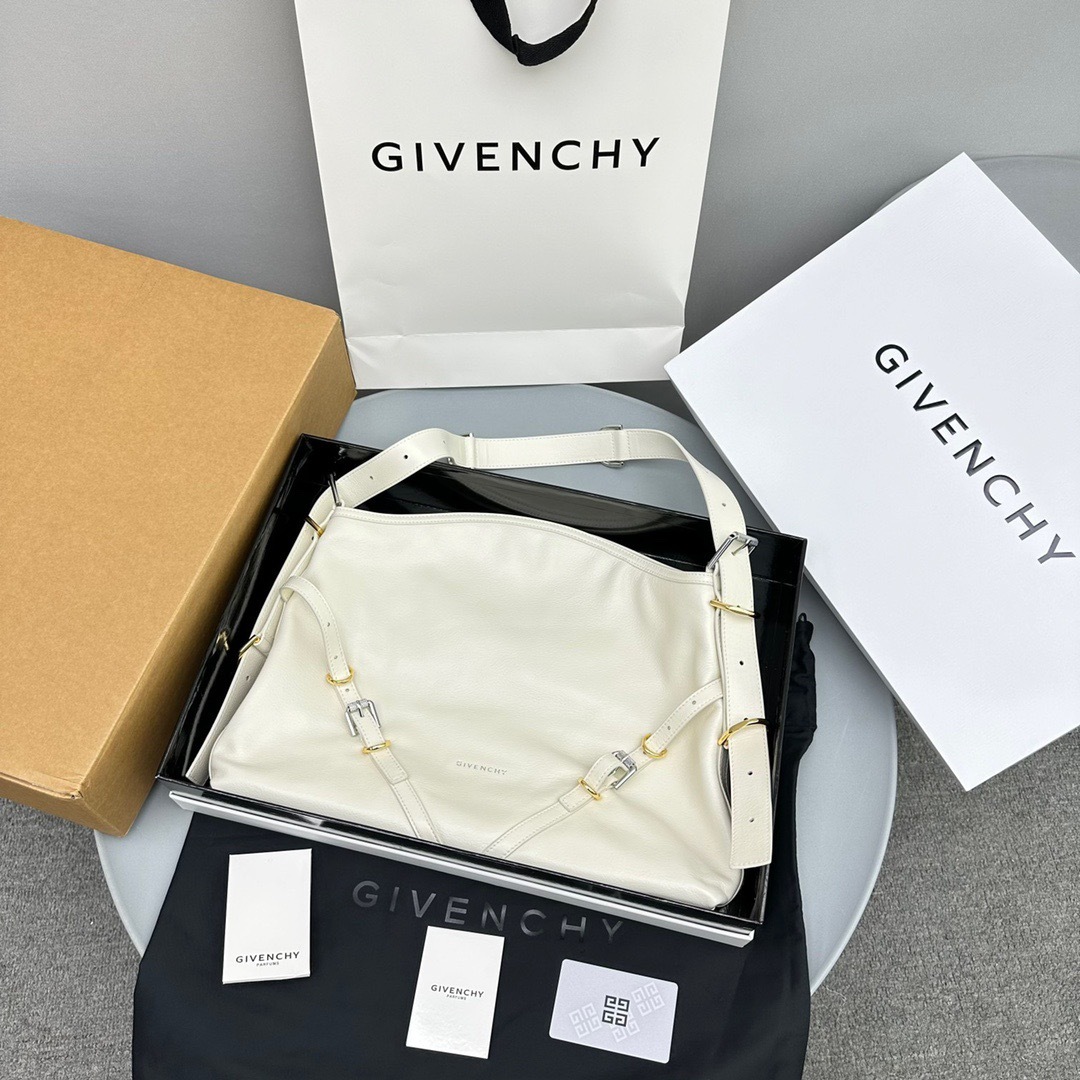 4C02E388-04E1-45E4-8869-BCCB7372F1C8