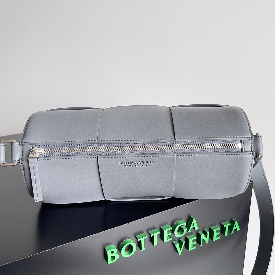 E23EE477-89C6-4EAF-BD1B-1DDC9F2FF371