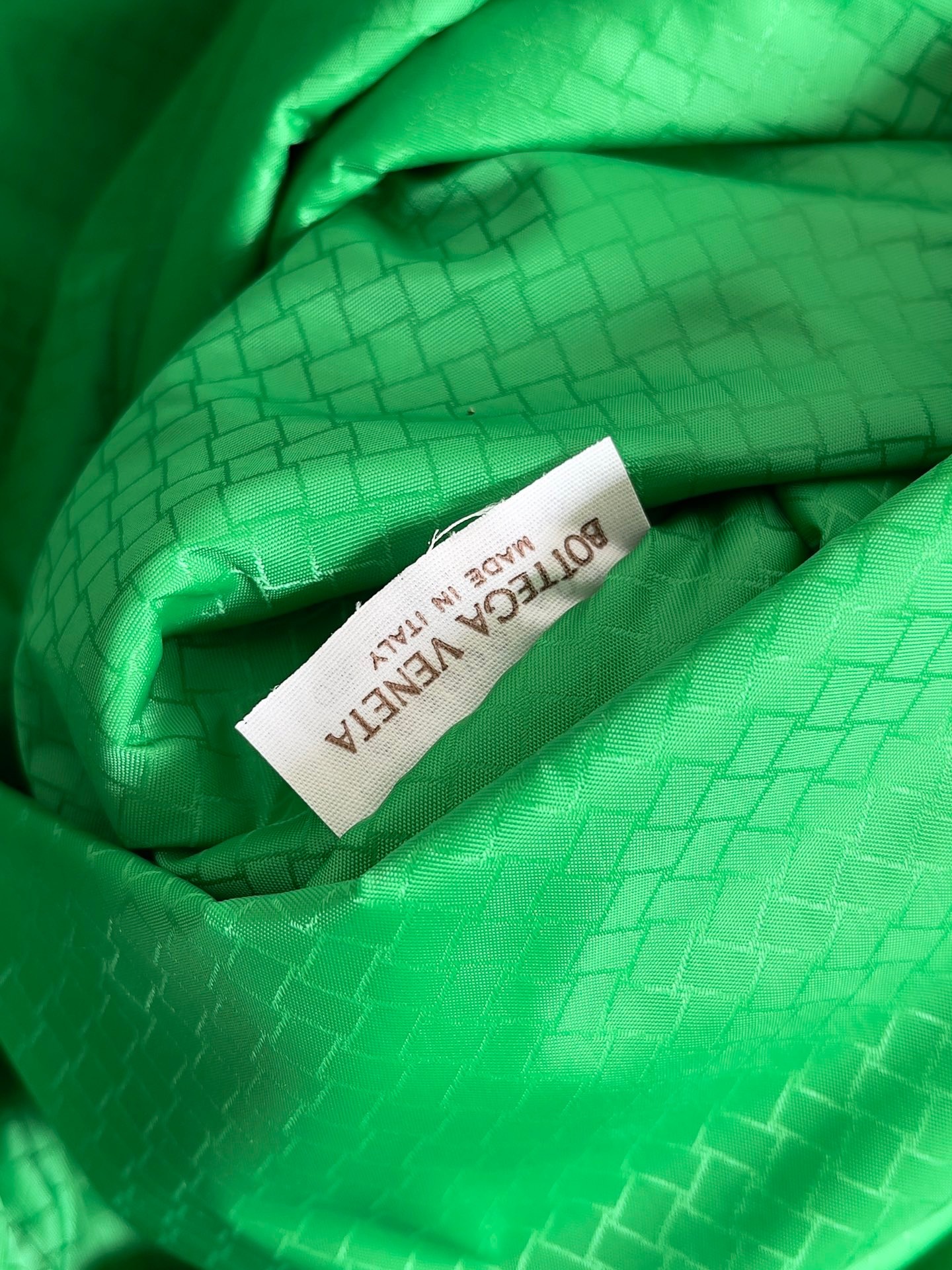 42319138-CA48-43B2-A434-A3DE36355782