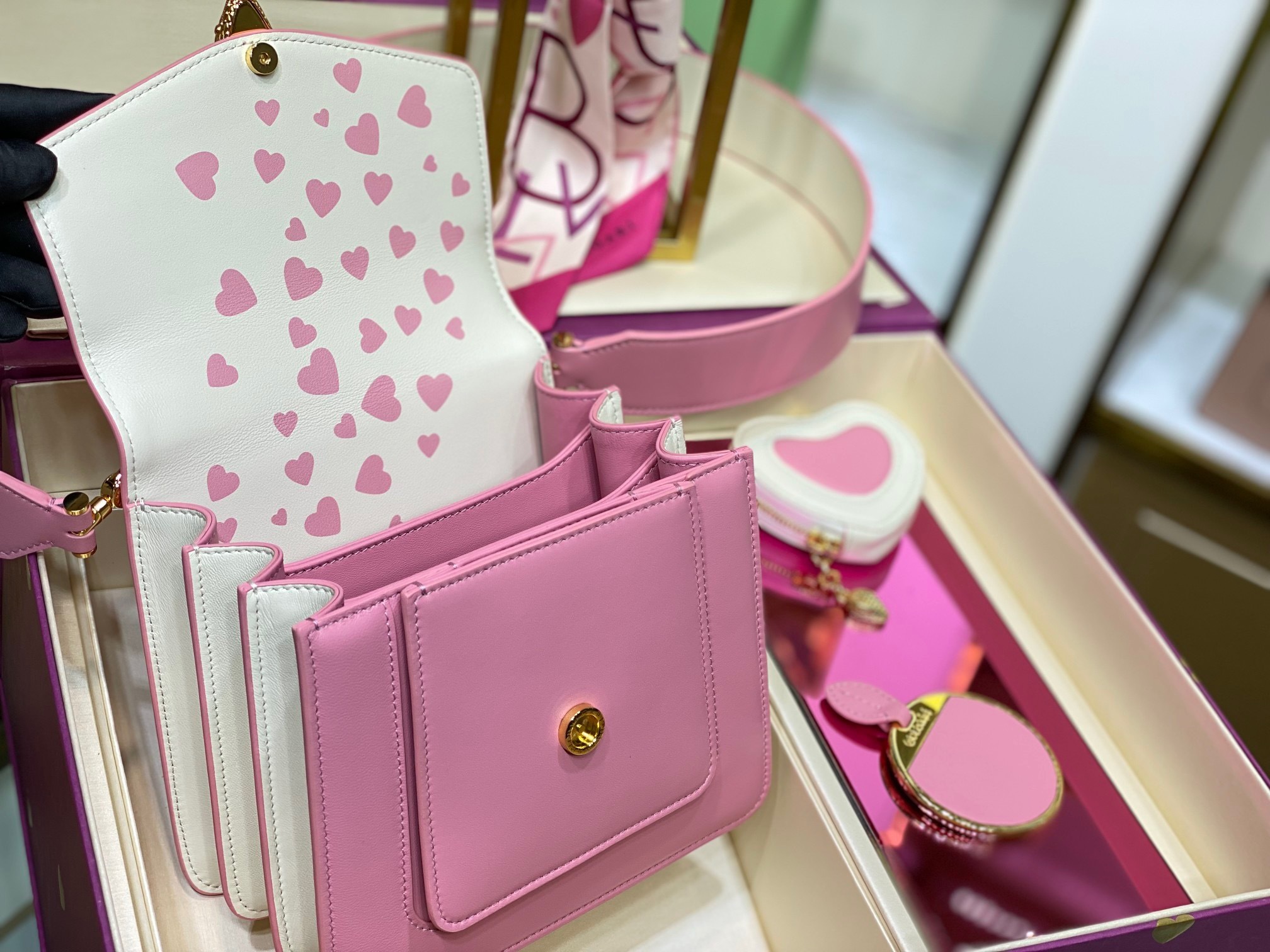 0A113D5E-40E0-44A5-A477-4537258FAD4D