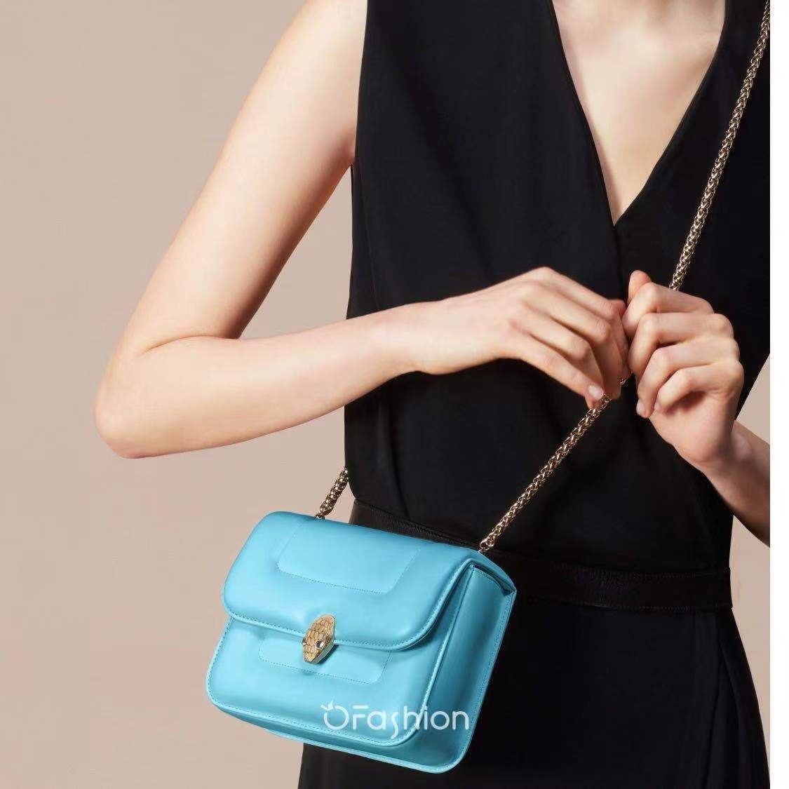 6DAC2DE1-9C06-4DA2-BCE1-9E8965F77B4E