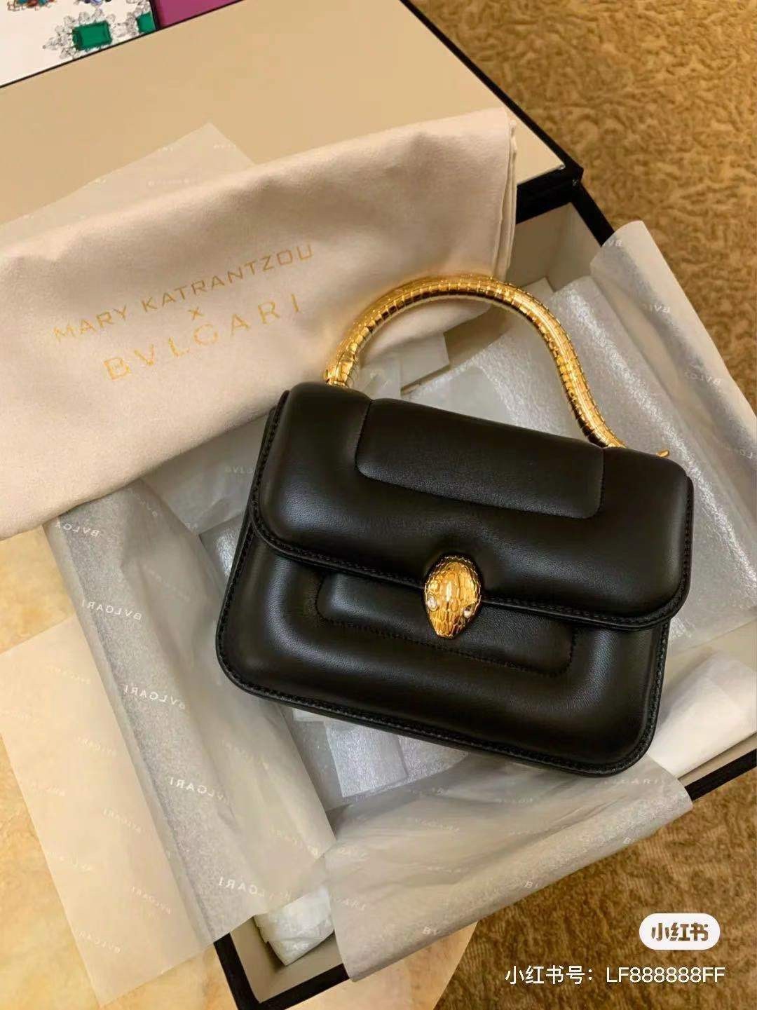 07054271-350C-4B5E-9410-8DE94B0CBAC8