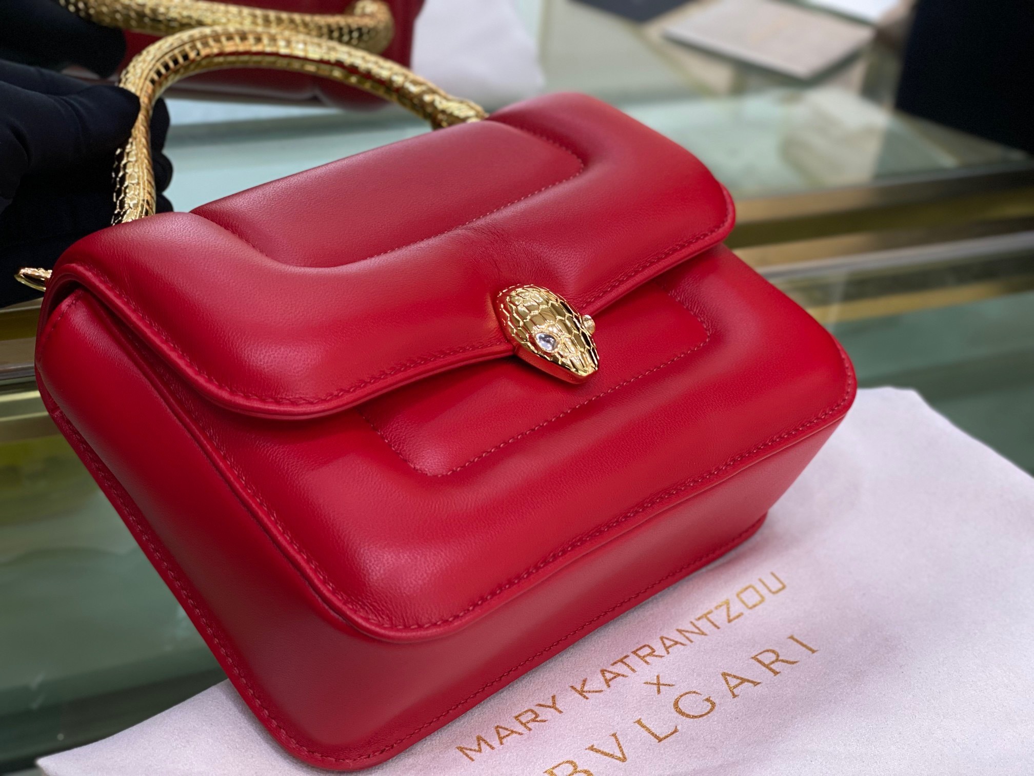 20AD701E-51DA-496C-BF7C-5C118628F12C