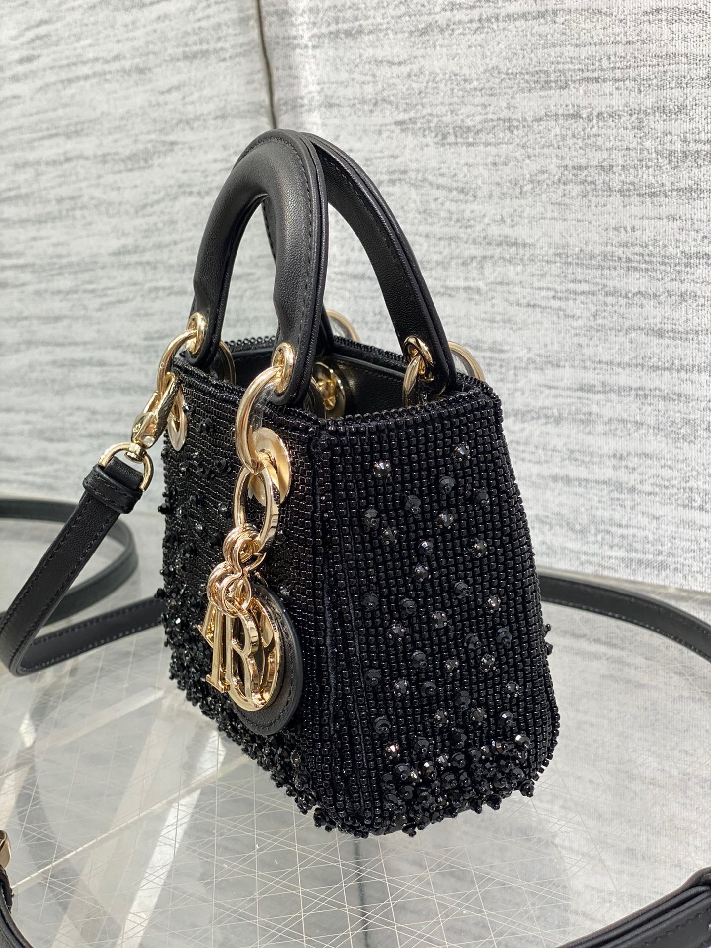 F589A88D-73CF-45A7-A66A-0CE936C89605