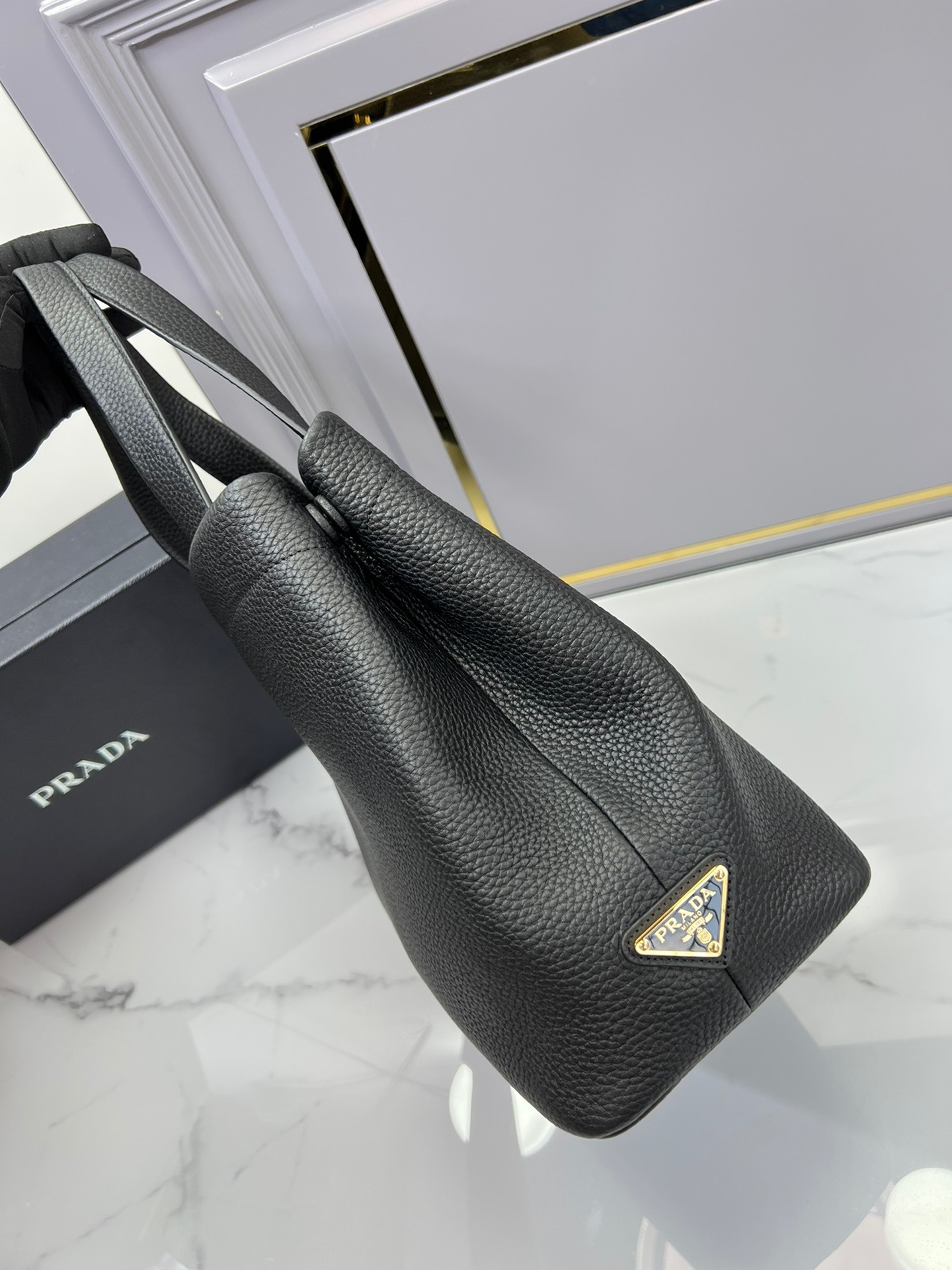 CF96C547-C338-4047-B24B-BCACAC85942E