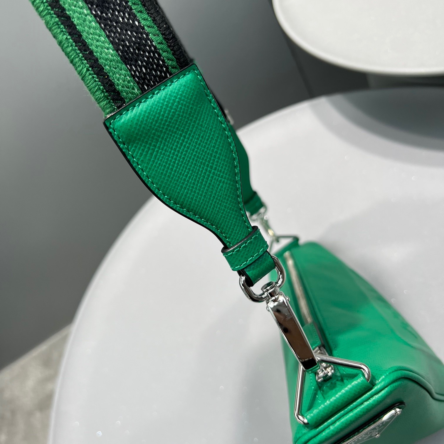 903EDB36-72B5-4E69-9A09-2206D7621726