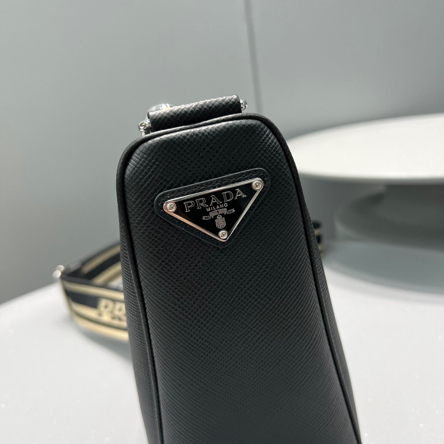 10F786F2-07B0-47EC-B1AB-17C9F83BD682