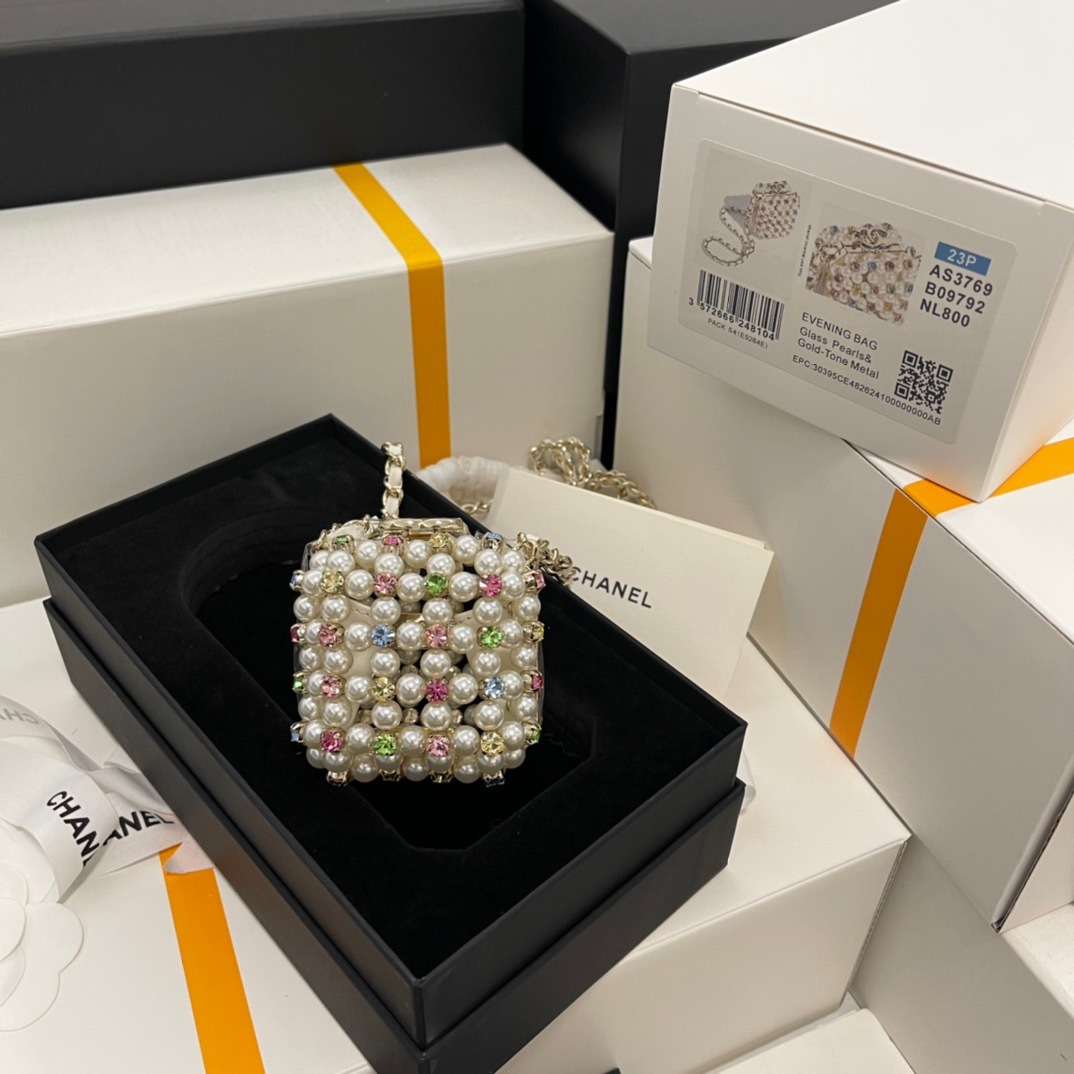 258FC03C-C763-4C6C-9BDA-E56A7B88C62B