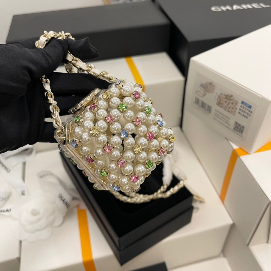 04390C33-3FE2-4FF4-9926-22F806A086AB