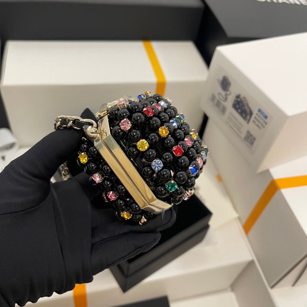 B68A0E2D-9E9E-46F6-AEAA-AB4D1F274BBD