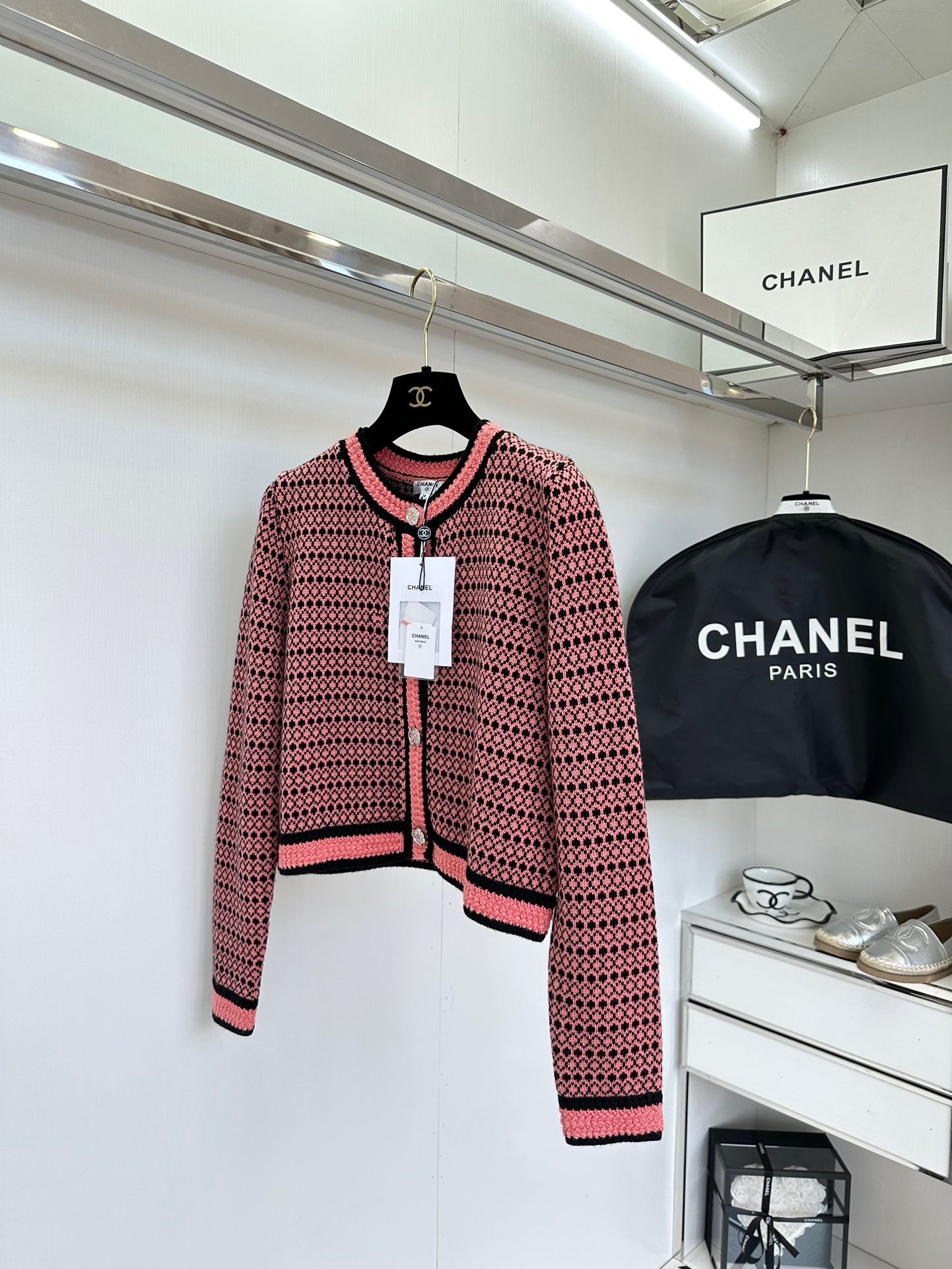 37110659-FE42-4D29-9BCF-6B77B81AD118