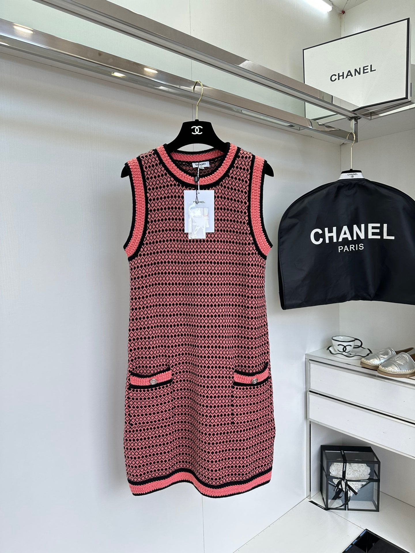 DC0E3526-20D7-46DB-8A29-CD19F00AE657