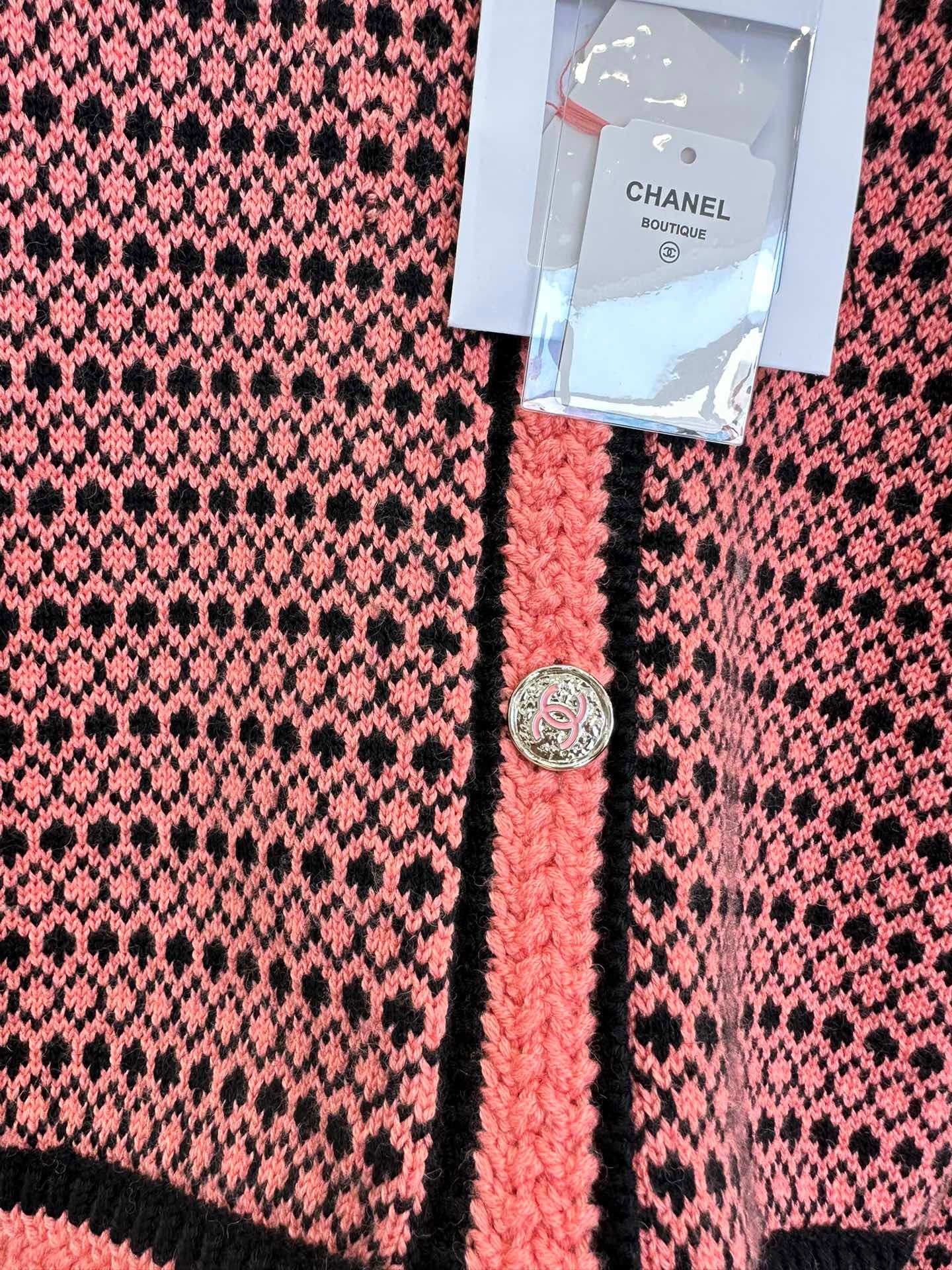 AE35ABB0-705B-4914-B1F3-81750641795A