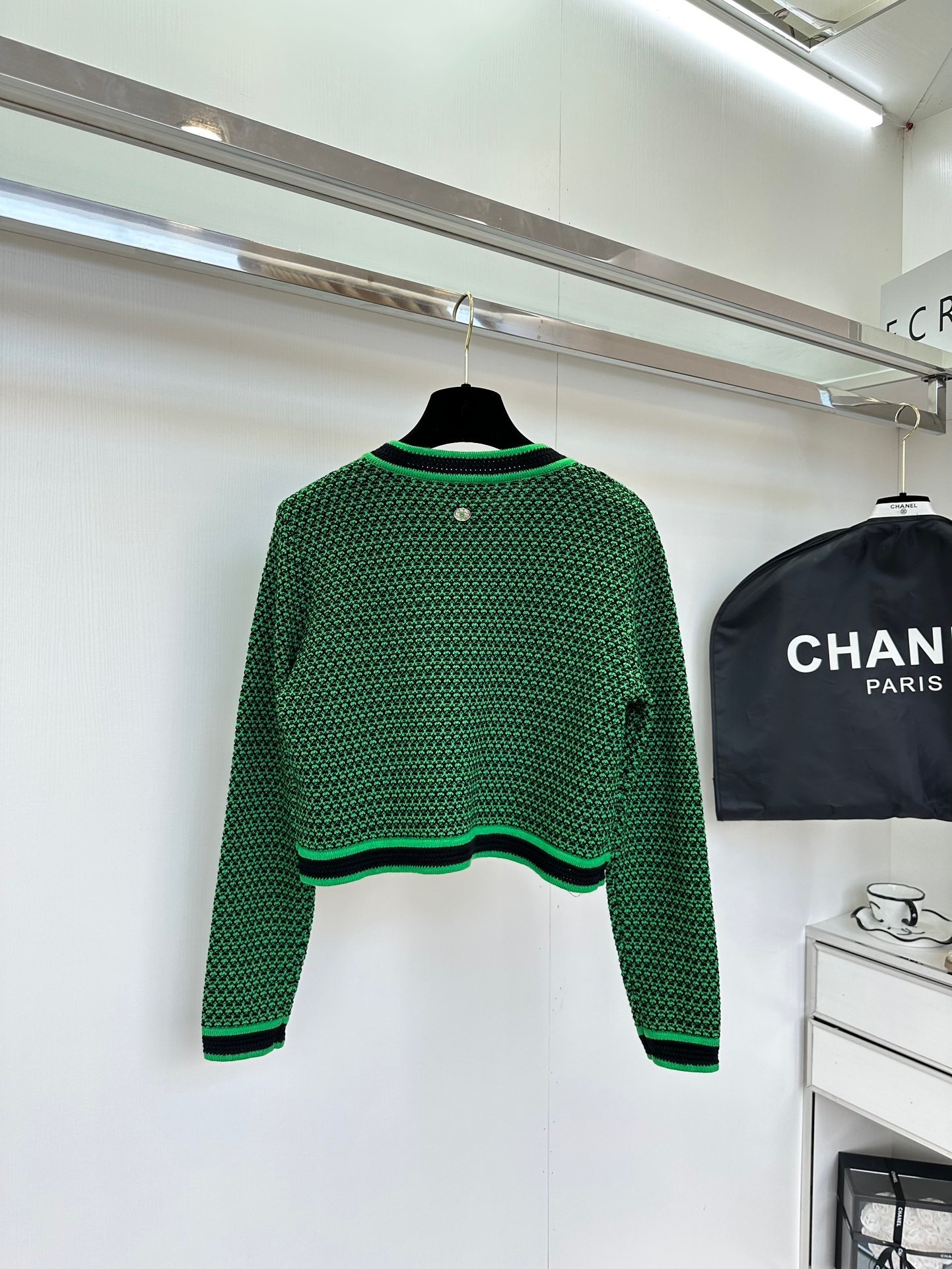 F5B46128-D6AA-4171-8A05-5F207A776088