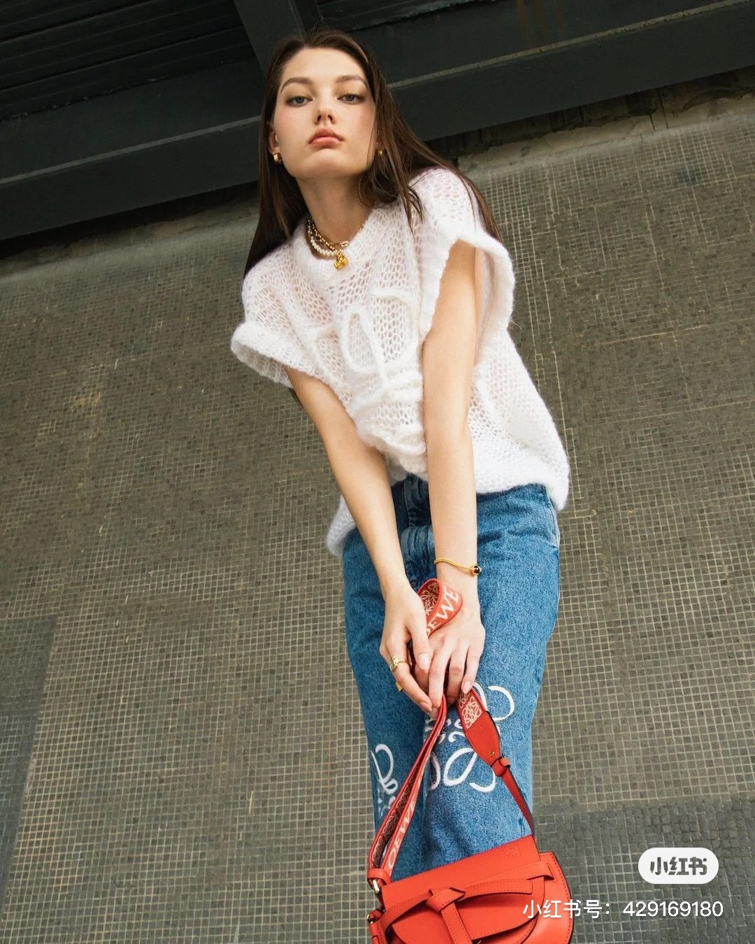 687BF0B8-6C87-4282-9A51-8597735BB278