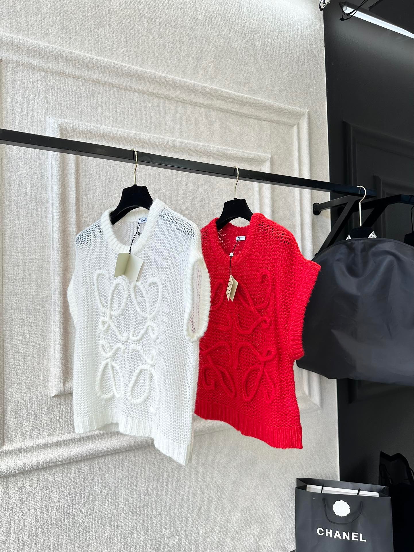 75B71F81-F48A-4DC2-B076-7DC354F07144