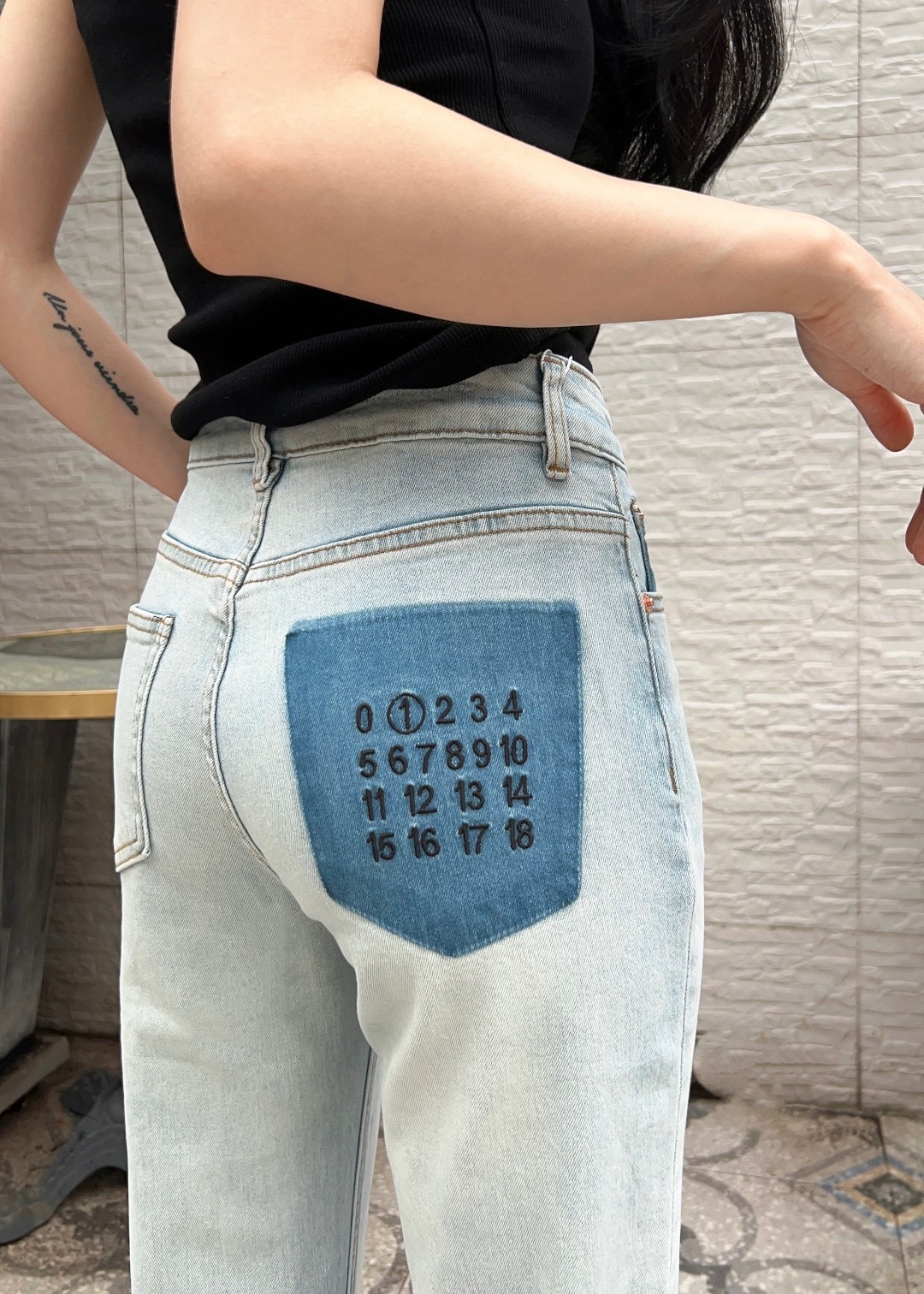 FF343EA4-83A9-44FD-BE62-8343A23A36EF