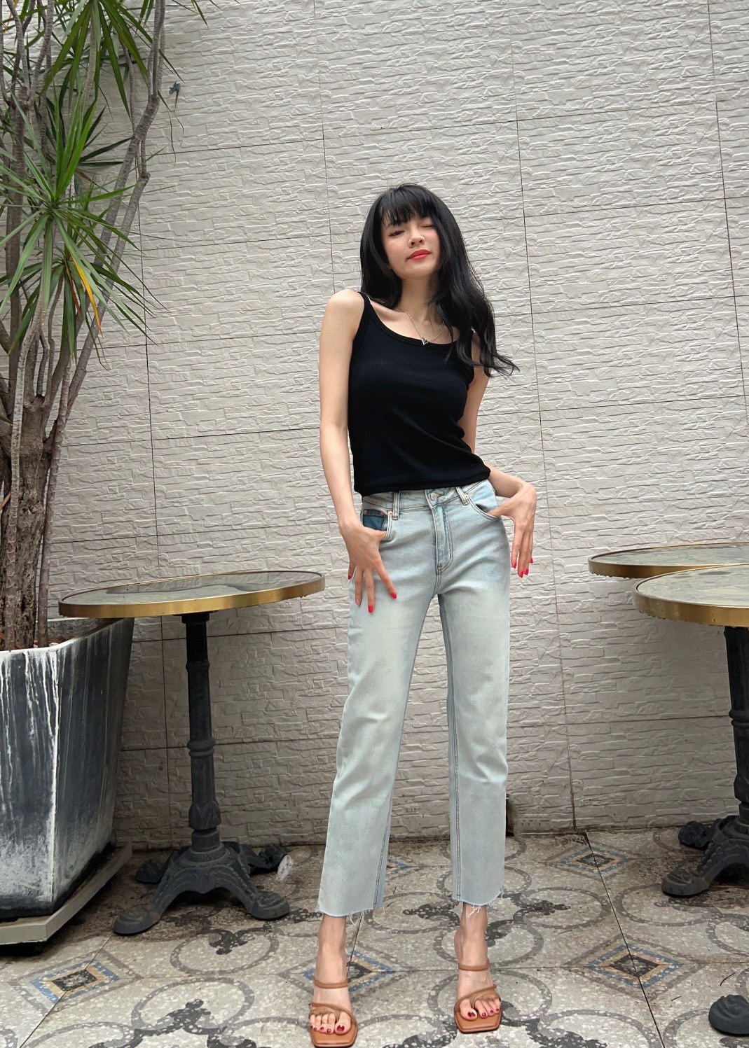 9865C3E5-3390-445E-BCEC-993E0242032D